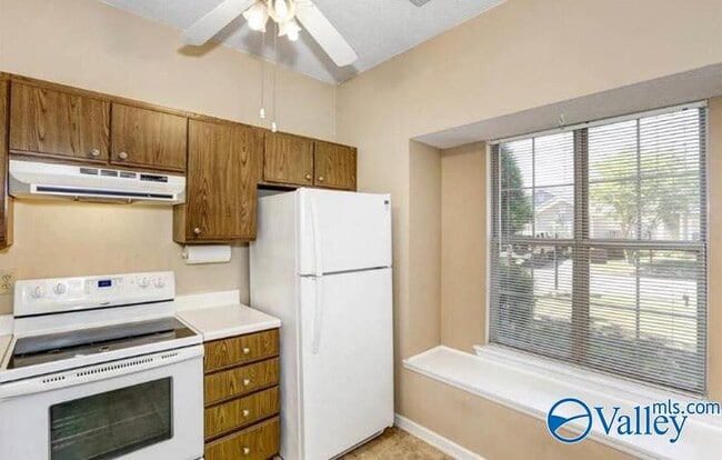 Building Photo - 111 Bentworth Ln