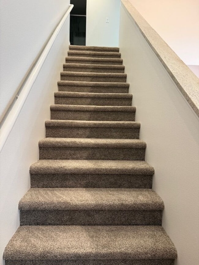 Building Photo - Fully Upgraded Executive Home For Lease