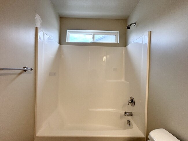 Building Photo - 3742 W Canyon Falls Dr