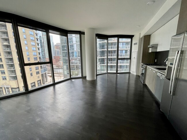 Building Photo - 175 N Harbor Dr