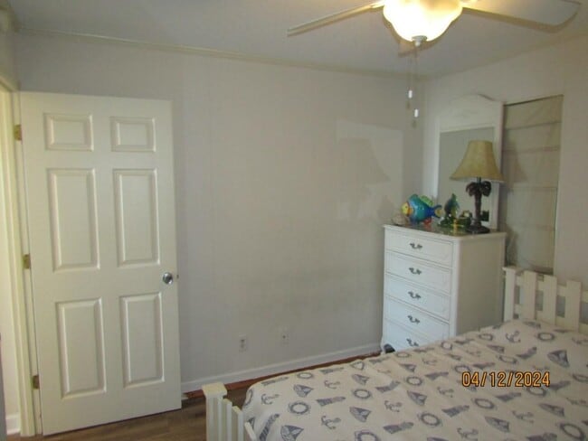 Building Photo - 5001 N Ocean Blvd