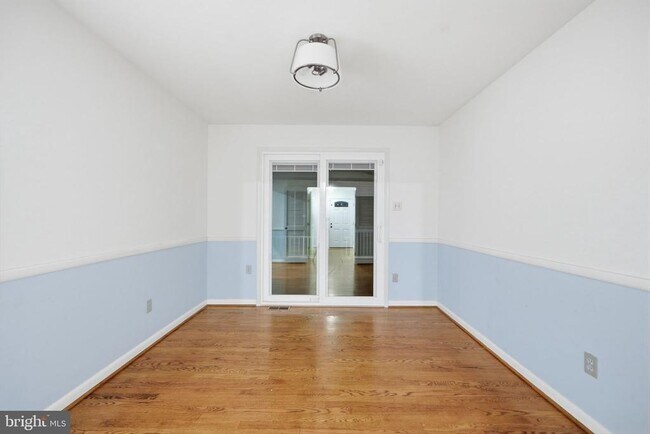 Building Photo - 808 Cottonwood Dr