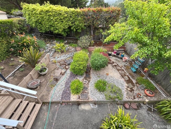 Building Photo - 1032 Everglades Dr
