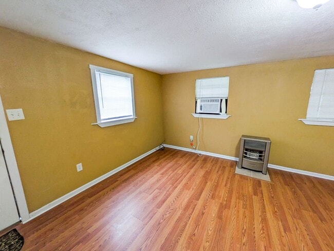 Building Photo - 2619 Second Ave, Groves, TX 77619