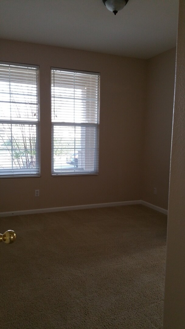 Building Photo - Charming 4-Bedroom Home in a Great Location!