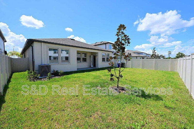 Building Photo - 5507 Freesia Dr