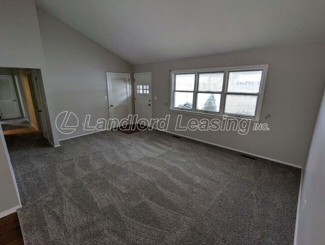 Building Photo - Avon Lake Ranch with Fresh Updates, Vaulted Ceilings, and More!