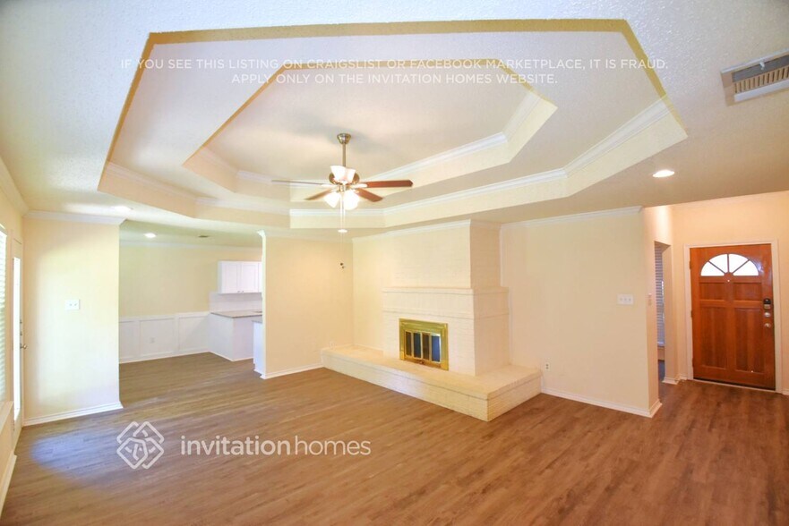 Building Photo - 6885 Hickory Hollow Ln