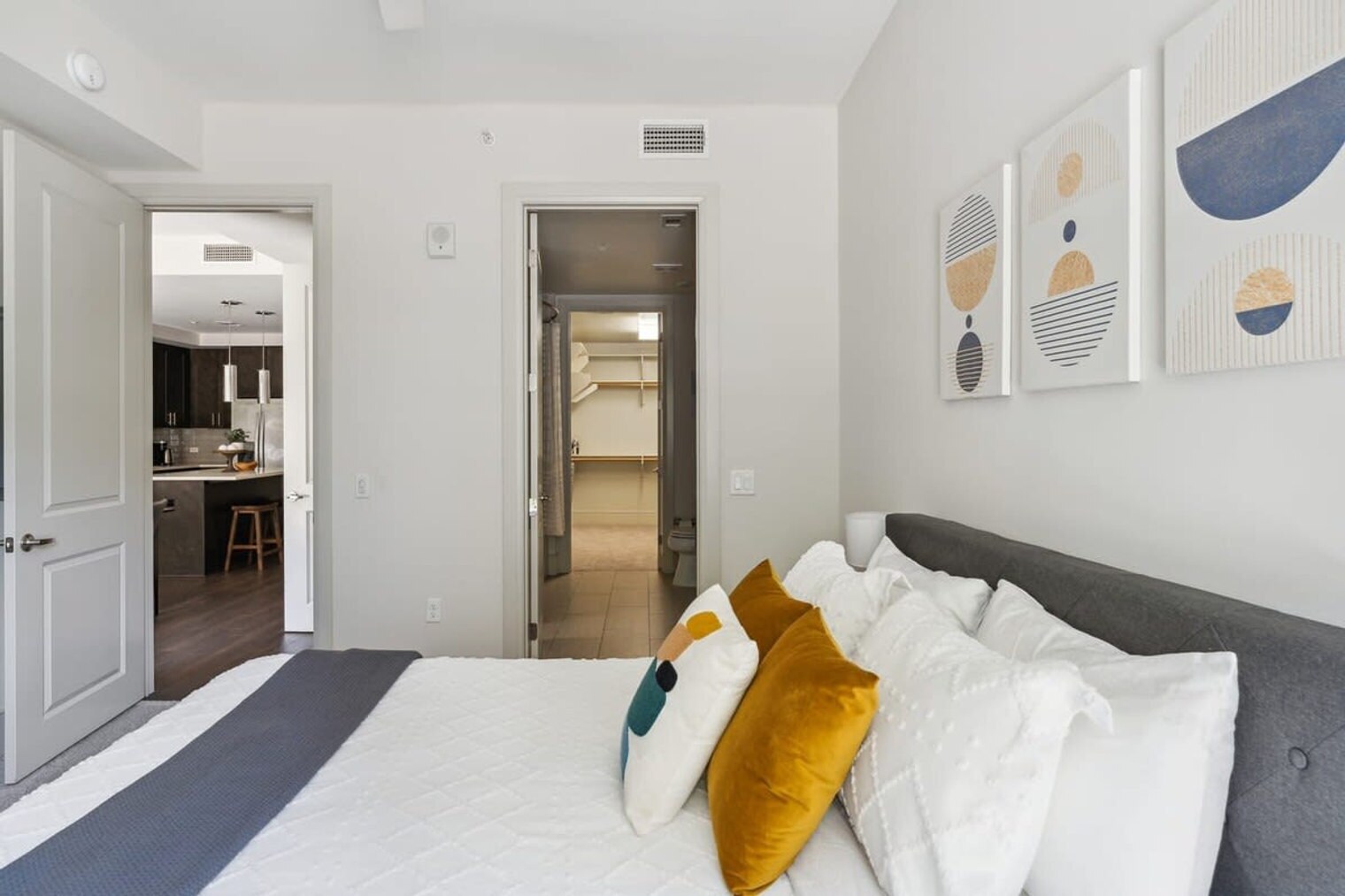 Building Photo - 9845 N Central Expy