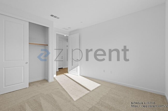 Building Photo - 1710 Halo Ave