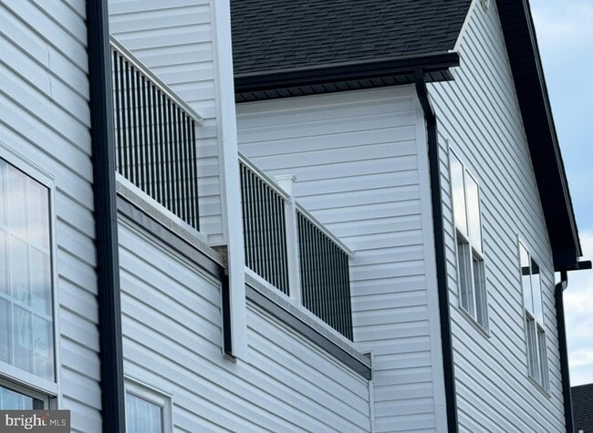 Building Photo - 7 Valhalla Ct