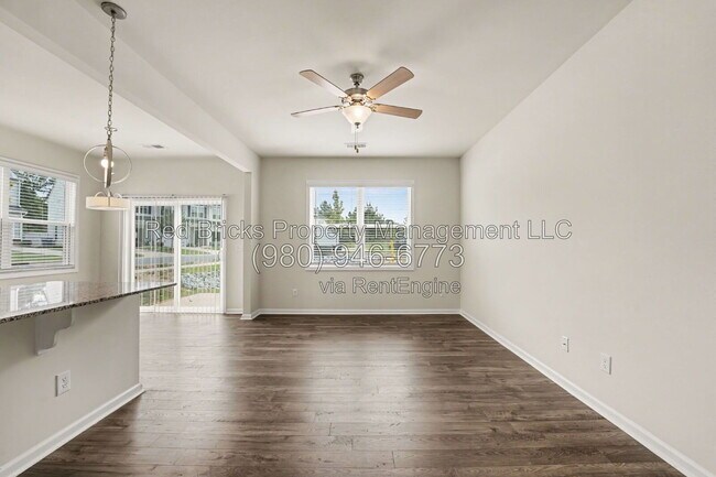 Building Photo - 3912 Townes Blvd
