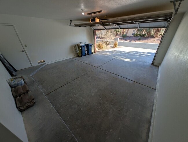 Building Photo - 5117 Kingsbridge