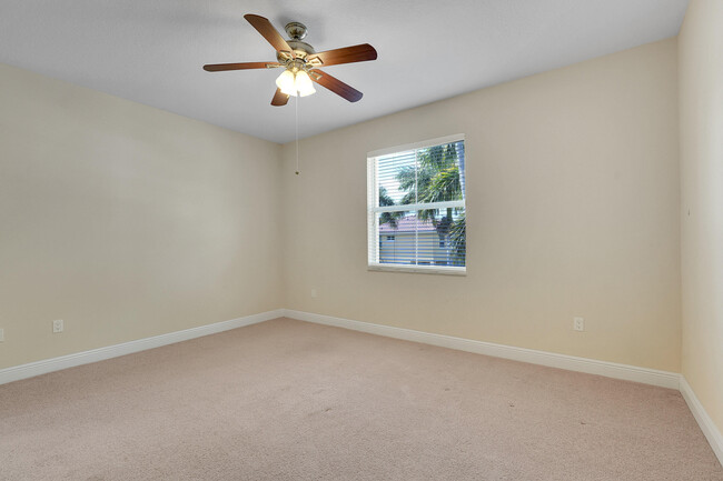 Building Photo - 9485 McAneeny Ct