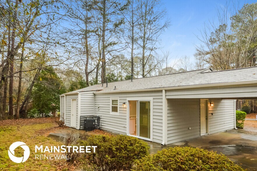 Building Photo - 5375 Rocky Pine Dr