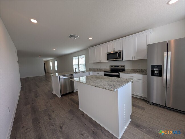 Building Photo - 862 Bluegrass Pt