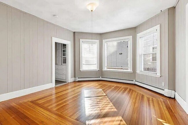 Building Photo - 46 Quincy St