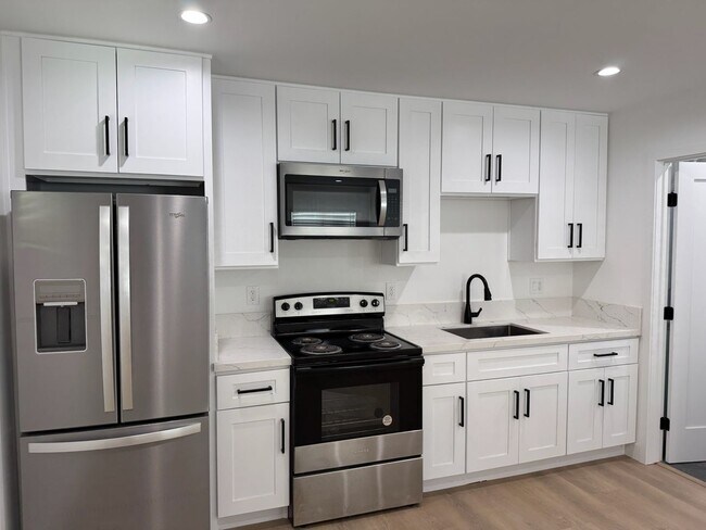 Primary Photo - Stylish Newhall ADU | Modern Comfort Meets...