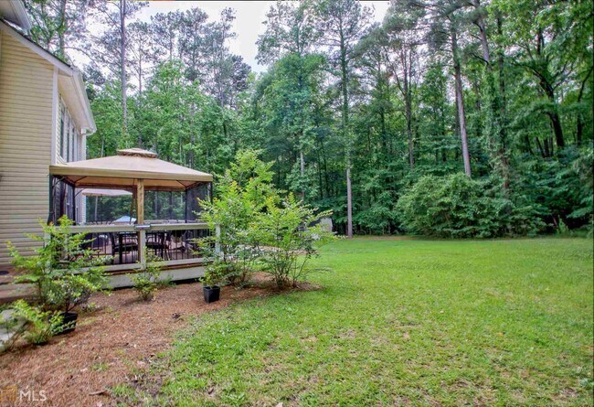 Building Photo - 208 Wysteria Ct