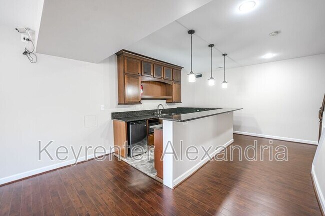 Building Photo - 13568 Heritage Farms Dr