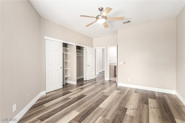 Building Photo - 5856 Golden Wing St