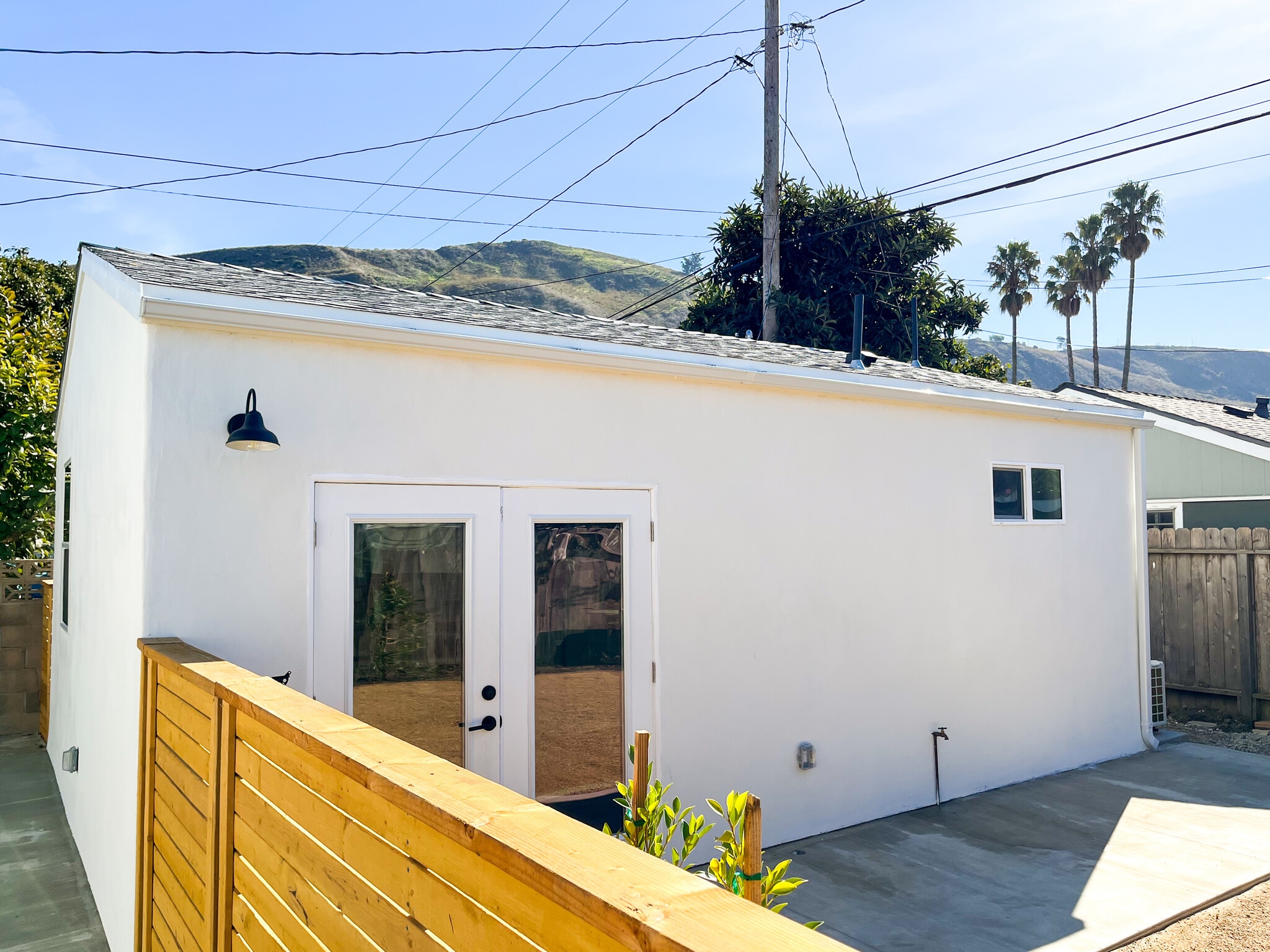 Building Photo - 166 Comstock Dr