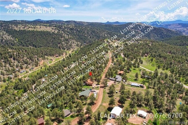 Building Photo - 2027 Roland Dr