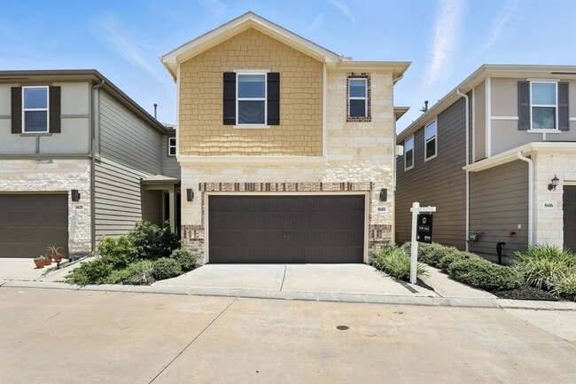 Building Photo - 8618 Cedar Plains Ln