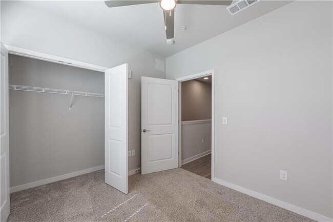 Building Photo - 4484 Marietta St