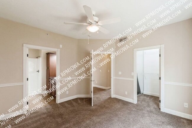 Building Photo - 14105 Airline Ave