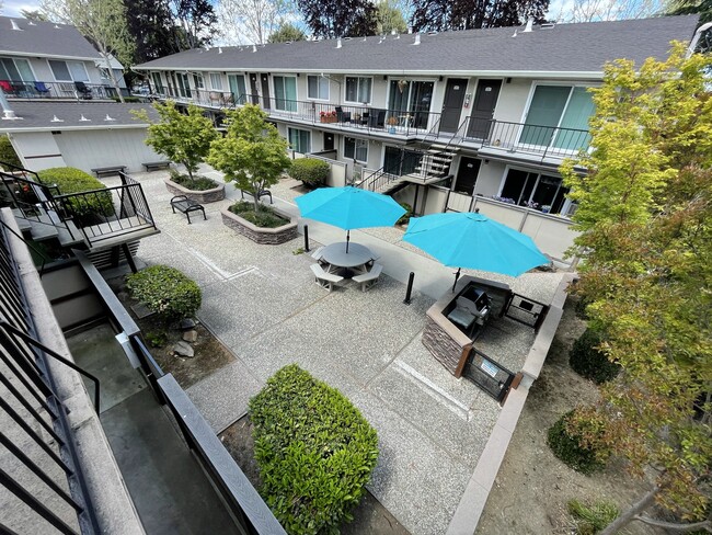 Building Photo - 2 bedroom Renovated unit. West San Jose- s...