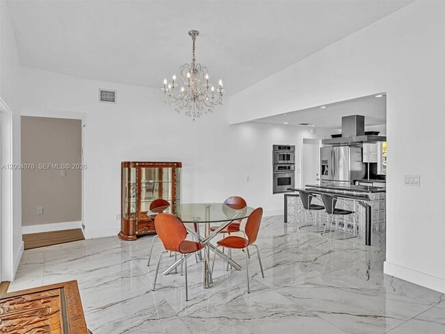 Building Photo - 12904 Banyan Rd