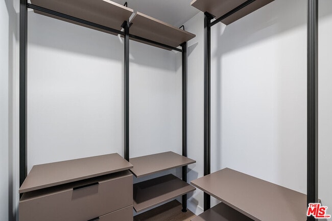 Building Photo - 10601 Washington Blvd