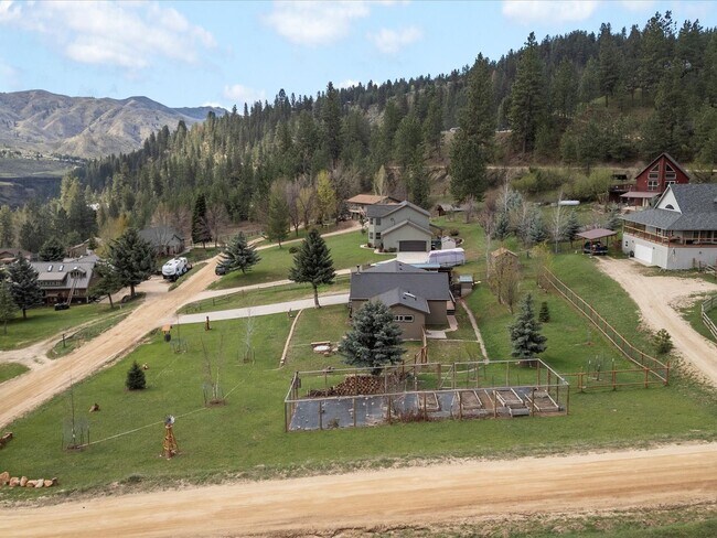 Building Photo - Spacious Single-Level Home in Wilderness Ranch