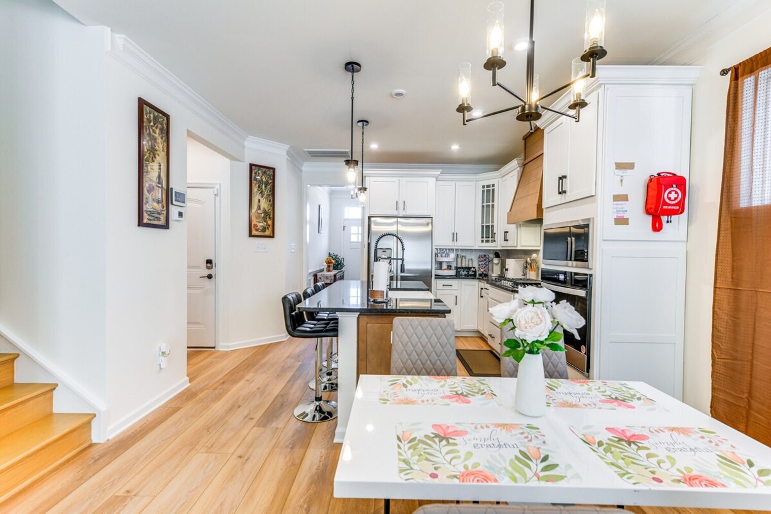 Building Photo - 8749 Bethany Crk Ave