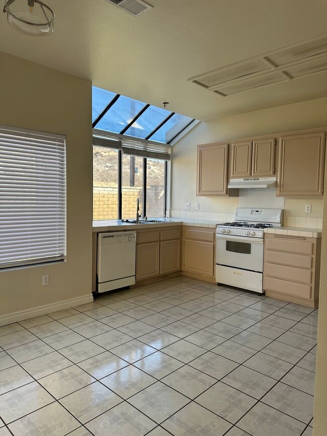 Building Photo - Nice Corona Hills Home