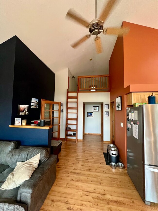 Building Photo - Charming 2-Bedroom Home with Loft on Moose...