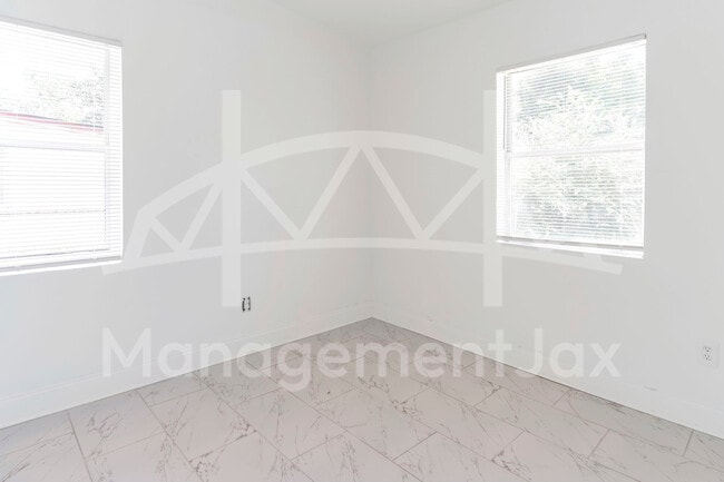 Building Photo - 3622 Ardisia Rd
