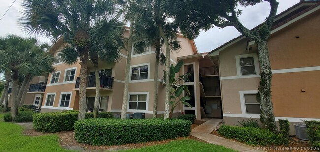 Building Photo - 9033 Wiles Rd