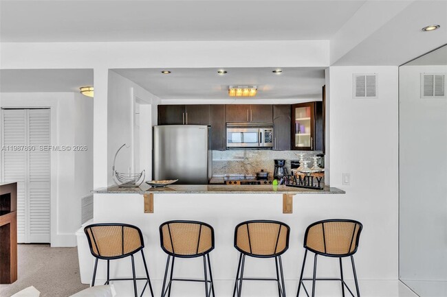 Building Photo - 4144 El Mar Dr