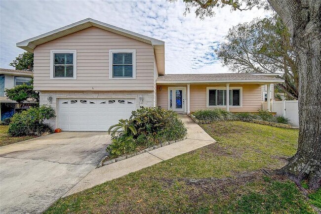 Primary Photo - 12430 81st Pl