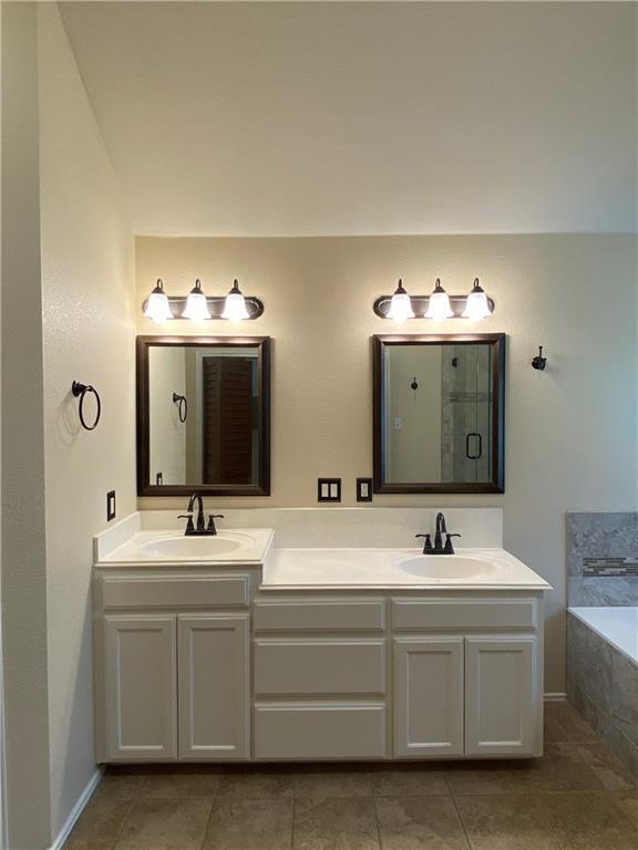 Building Photo - 1709 Coral Dr