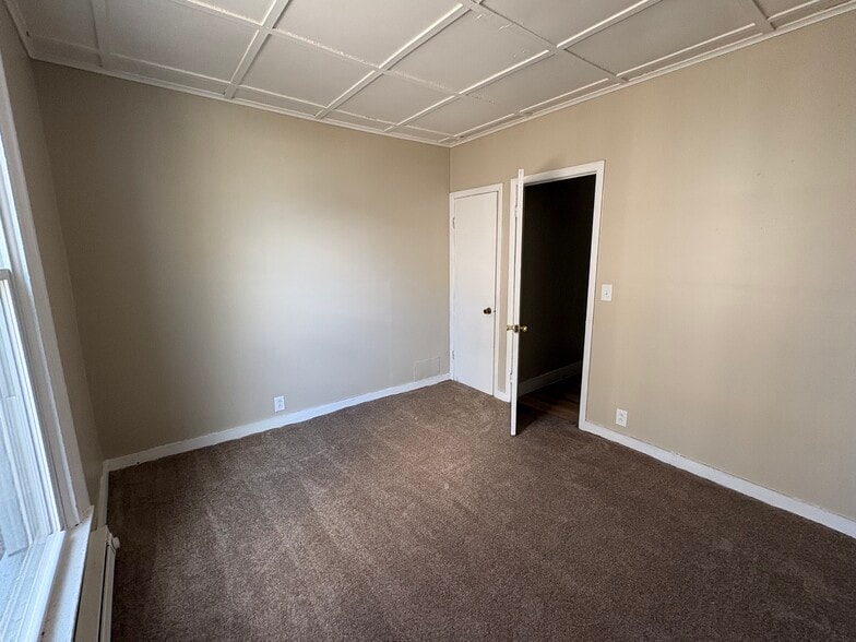 Building Photo - 103 E Steuben St