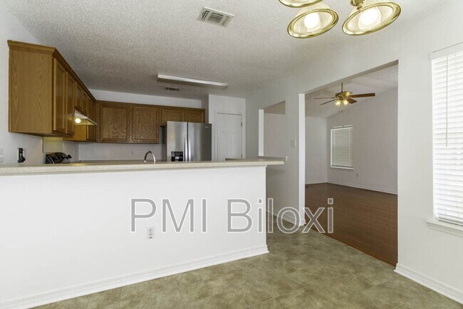Building Photo - 11107 Dede Dr