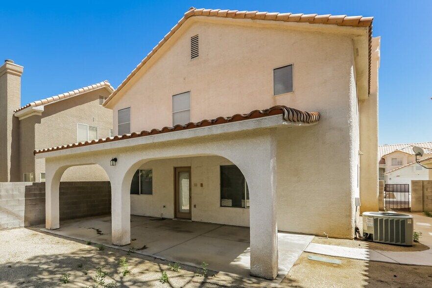 Building Photo - 1433 Bellglen Dr