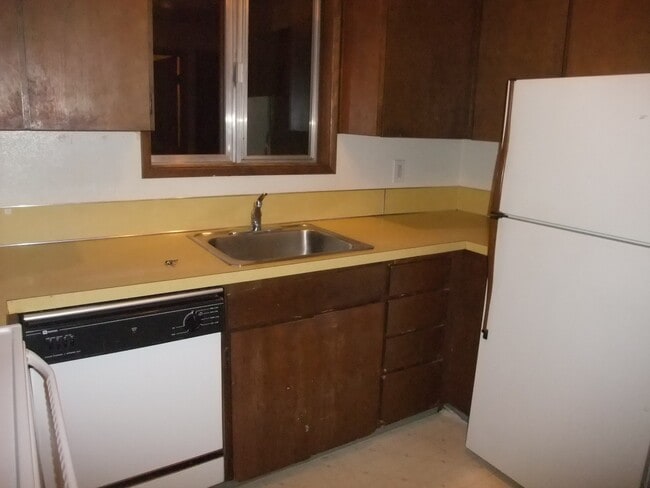 Building Photo - Nice Upstairs Unit  A Few Blocks From Campus. in Corvallis