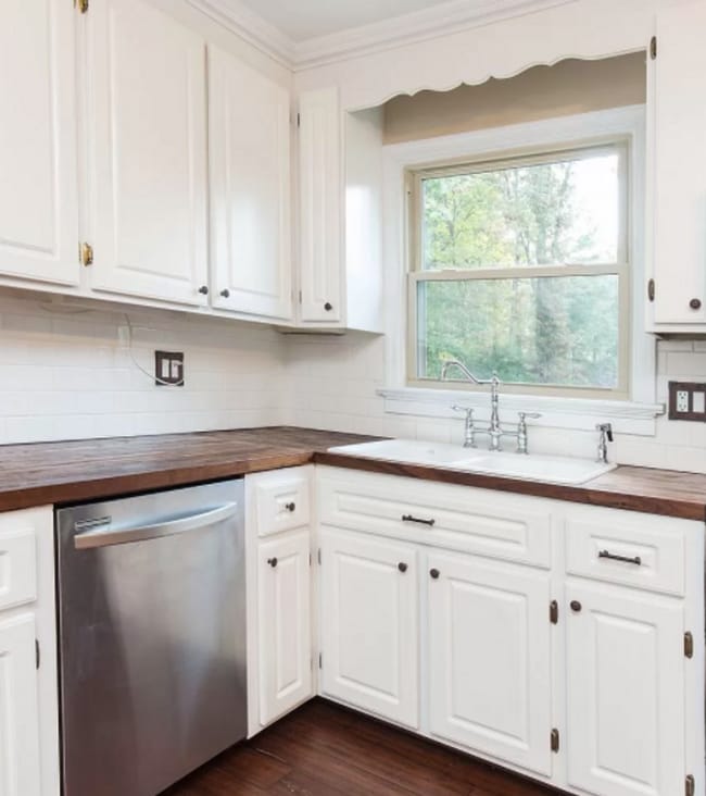 Building Photo - 2180 Kingsbrook Dr