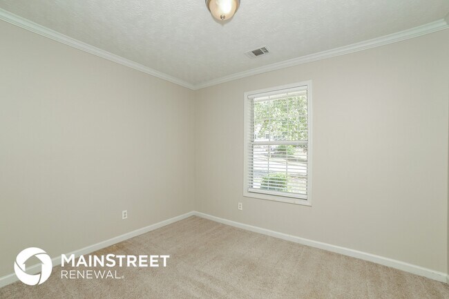 Building Photo - 3795 Forsythia Way
