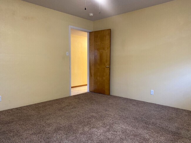 Building Photo - What if your happy place was home?