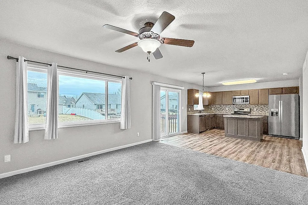 Building Photo - 205 SW 48th St